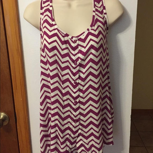 Purple and White Chevron Tank Top Large - Picture 6 of 8